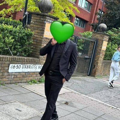 An image in Ameer's male escort portfolio