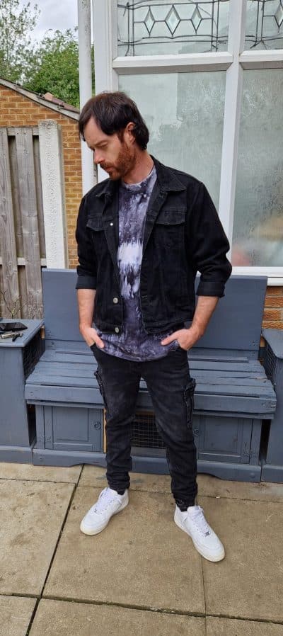 An image in James's male escort portfolio