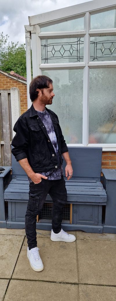 An image in James's male escort portfolio