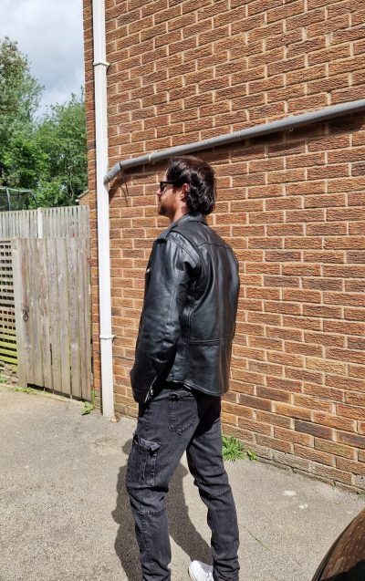 An image in James's male escort portfolio