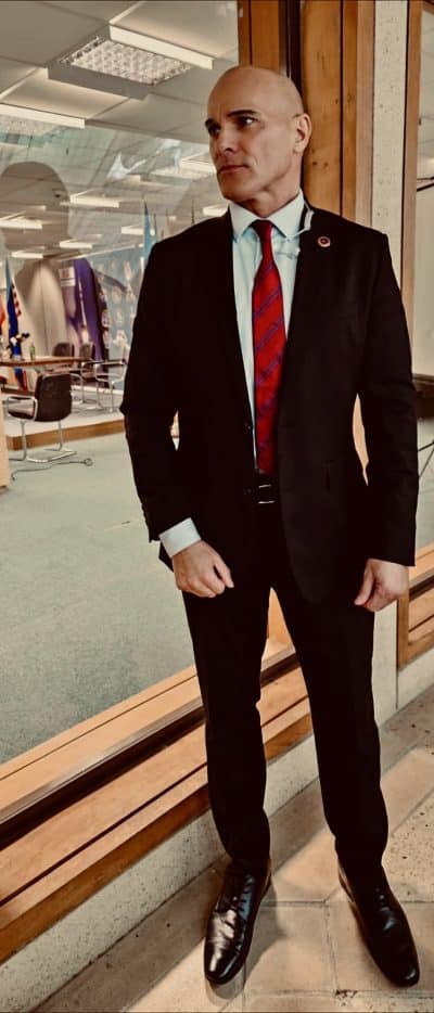 An image in Rick's male escort portfolio