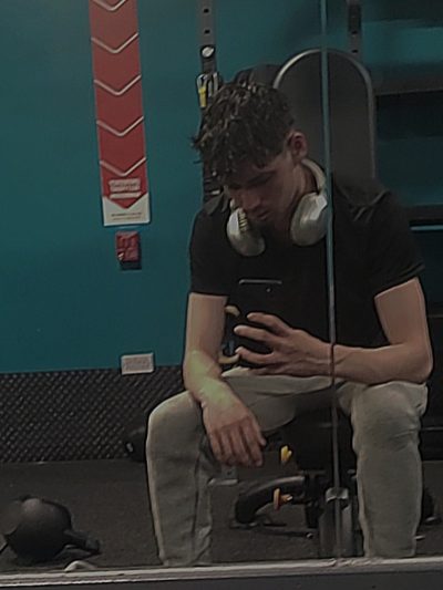 An image in Alex's male escort portfolio