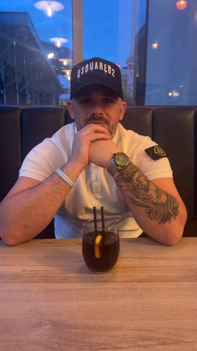 An image in Sean's male escort portfolio