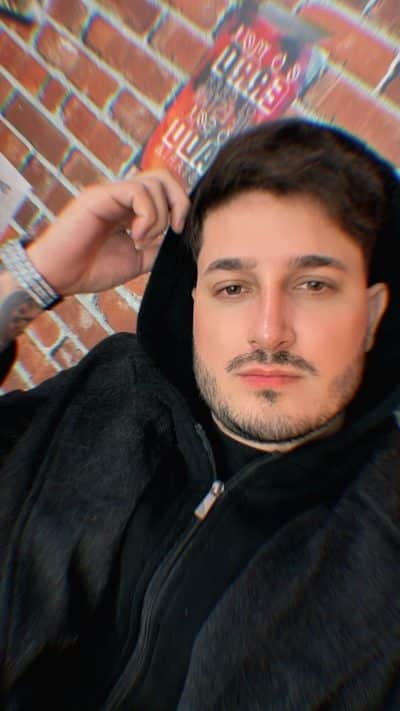 An image in Lourenço Maia's male escort portfolio