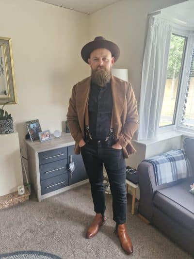 An image in Marlon's male escort portfolio