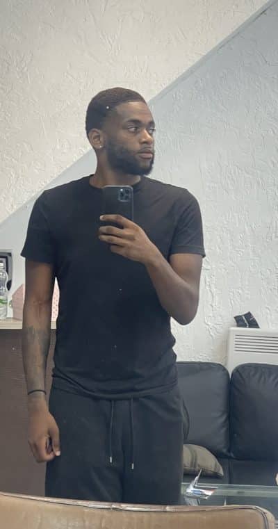 An image in Max's male escort portfolio