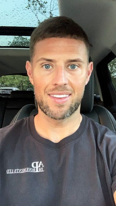 An image in Liam's male escort portfolio