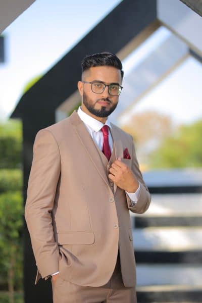 An image in Zeeshan's male escort portfolio