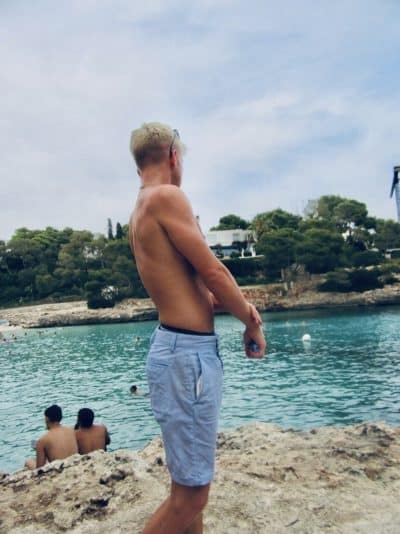 An image in Dan's male escort portfolio