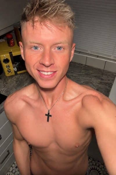 An image in Dan's male escort portfolio