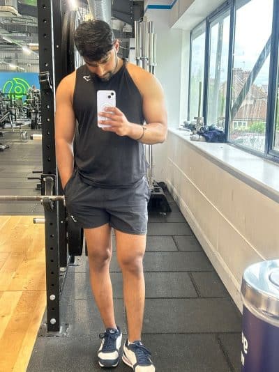 An image in Kapil's male escort portfolio