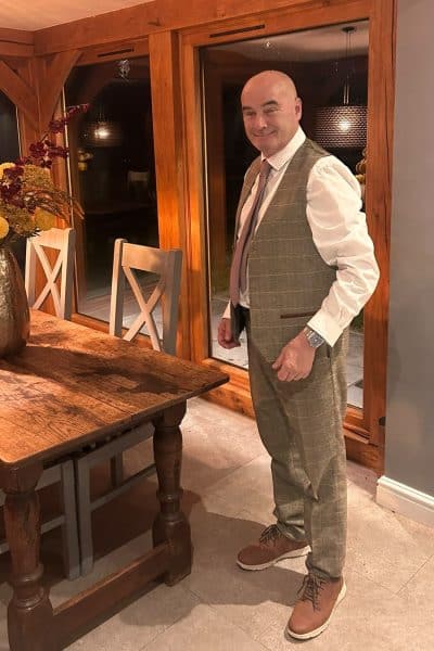 An image in Steve's male escort portfolio